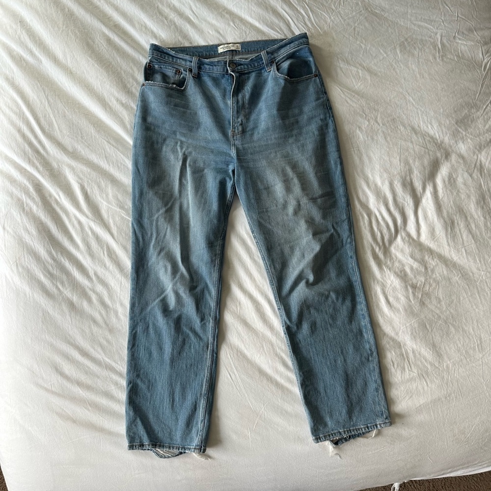 Abercrombie Ankle Straight Ultra High Rise Jeans
